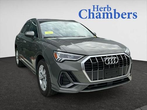 2025 Audi Q3 Premium 45 TFSI S line quattro Tiptronic