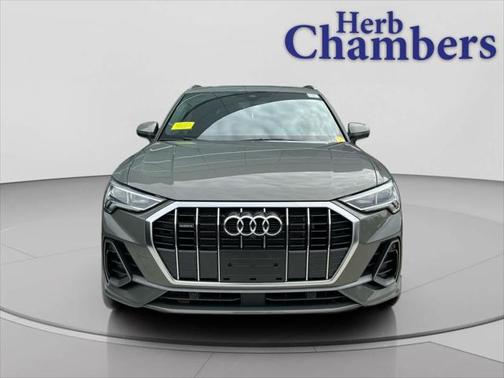 2025 Audi Q3 Premium 45 TFSI S line quattro Tiptronic