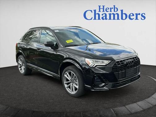 2022 Audi Q3 Premium Plus 45 TFSI S line quattro Tiptronic