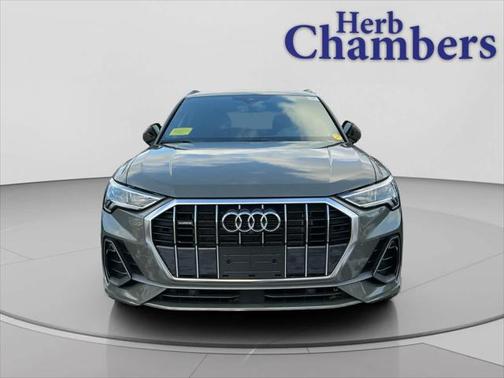 2025 Audi Q3 Premium 45 TFSI S line quattro Tiptronic