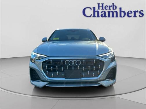 2025 Audi Q8 Premium Plus 55 TFSI quattro