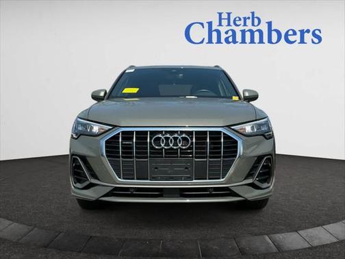 2022 Audi Q3 Premium 45 TFSI S line quattro Tiptronic