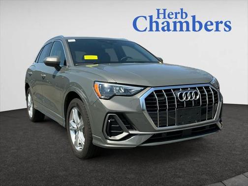 2022 Audi Q3 Premium 45 TFSI S line quattro Tiptronic