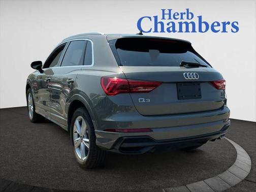 2022 Audi Q3 Premium 45 TFSI S line quattro Tiptronic