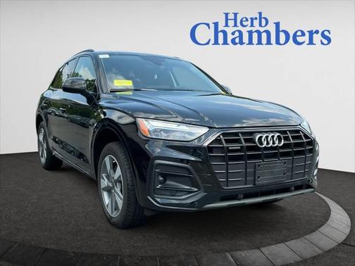 2025 Audi Q5 Premium 40 TFSI quattro S tronic