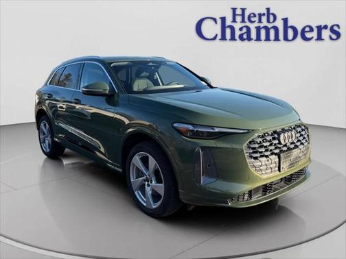 2025 Audi Q5 Premium Plus TFSI quattro S tronic