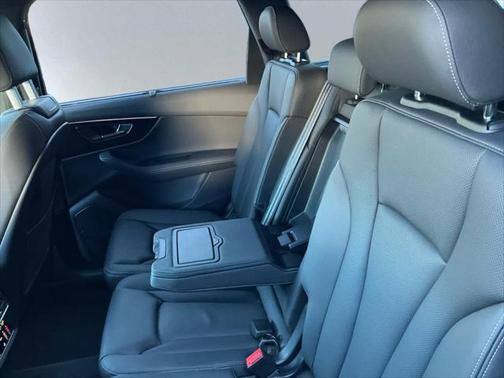 2025 Audi Q7 Premium Plus 45 TFSI quattro Tiptronic