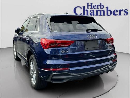 2024 Audi Q3 Premium 45 TFSI S line quattro Tiptronic