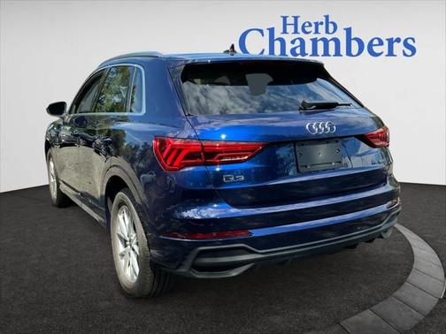 2025 Audi Q3 Premium 45 TFSI S line quattro Tiptronic