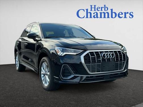 2024 Audi Q3 Premium 45 TFSI S line quattro Tiptronic