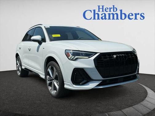 2022 Audi Q3 Premium Plus 45 TFSI S line quattro Tiptronic
