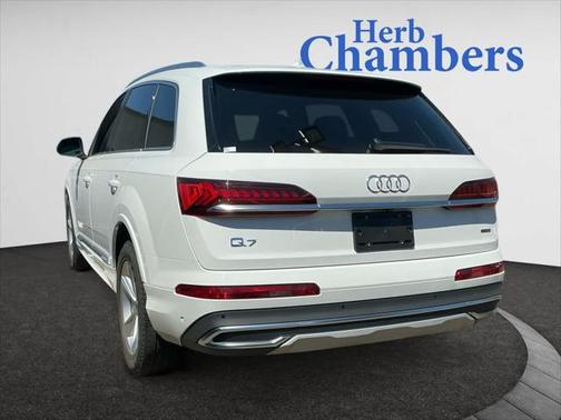 2022 Audi Q7 Premium 55 TFSI quattro Tiptronic