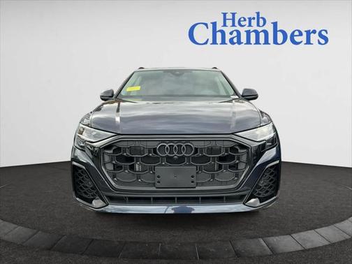 2025 Audi Q8 Premium Plus 55 TFSI quattro