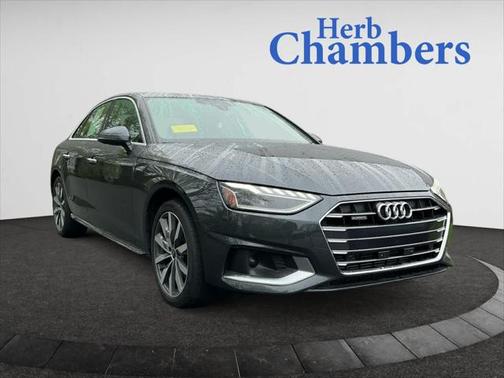 2022 Audi A4 Premium Plus 40 TFSI quattro S tronic