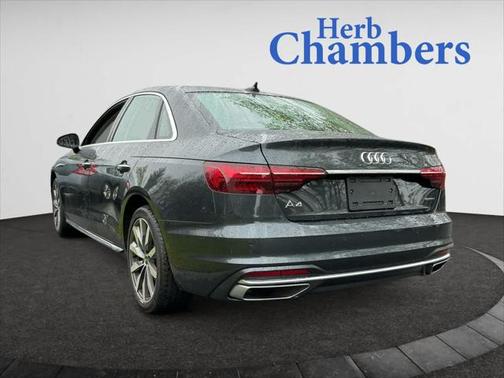 2022 Audi A4 Premium Plus 40 TFSI quattro S tronic