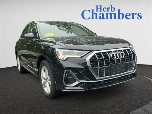 2024 Audi Q3 Premium 45 TFSI S line quattro Tiptronic
