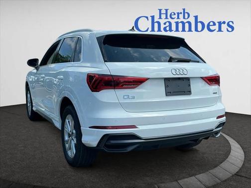 2022 Audi Q3 Premium 45 TFSI S line quattro Tiptronic