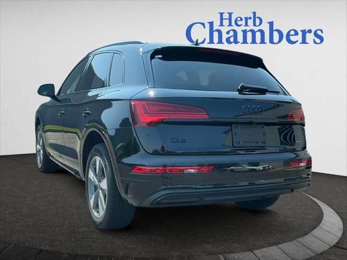 2024 Audi Q5 Premium Plus 40 TFSI quattro S tronic
