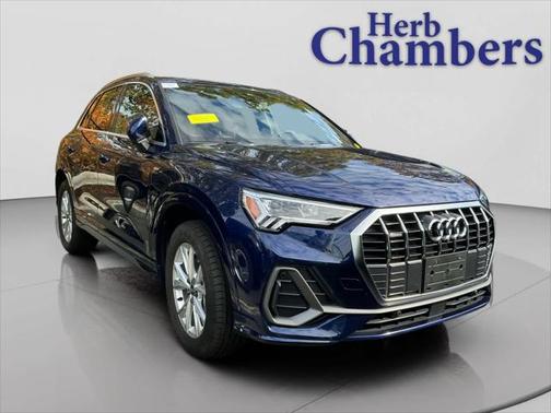 2025 Audi Q3 Premium 45 TFSI S line quattro Tiptronic