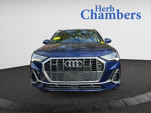2025 Audi Q3 Premium 45 TFSI S line quattro Tiptronic