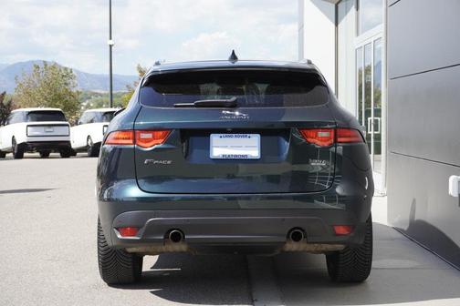 British Racing Green Metallic 2017 Jaguar F-PACE 35t Prestige