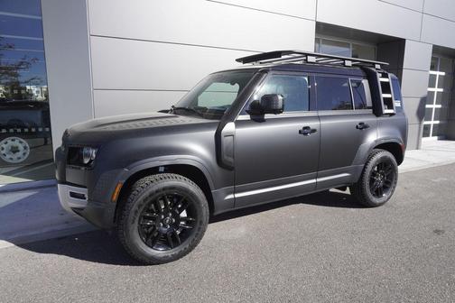 2025 Land Rover Defender 110 P300