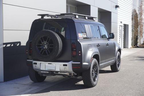 2025 Land Rover Defender 110 P300