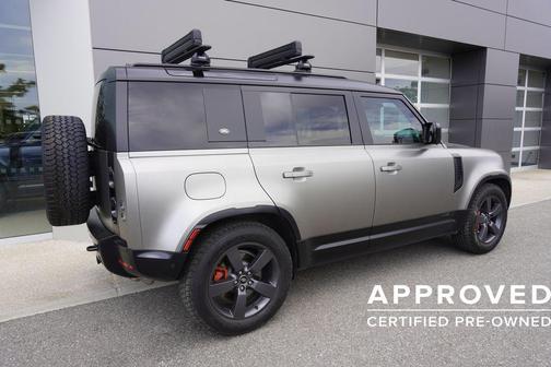 2024 Land Rover Defender 110 P400 X
