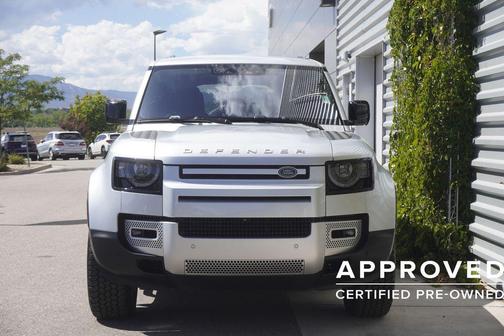 2020 Land Rover Defender 110 SE