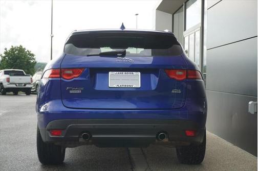 2019 Jaguar F-PACE 25t Premium