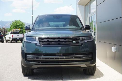 2025 Land Rover Range Rover P400 SE 7 Seat