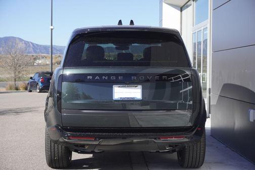 2025 Land Rover Range Rover P550e SE
