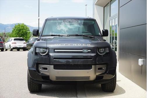 2025 Land Rover Defender 110 P400 X-Dynamic SE