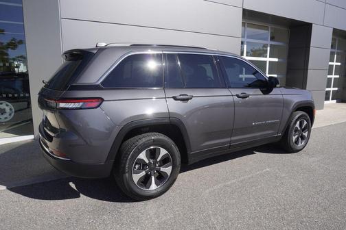 2024 Jeep Grand Cherokee 4xe Base