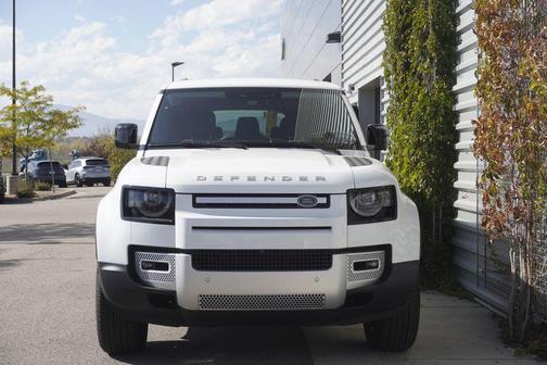 2025 Land Rover Defender 130 P300 S