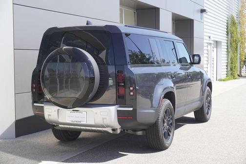 2025 Land Rover Defender 130 P400 S