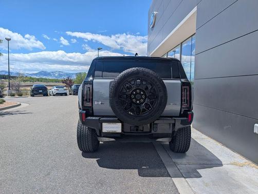 Meteorite Metallic (Gray) 2024 GMC HUMMER EV SUV 2X