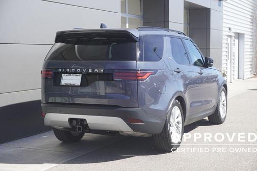 2025 Land Rover Discovery P300 S