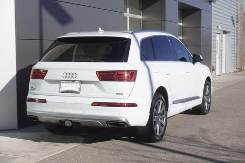 2019 Audi Q7 45 Premium Plus