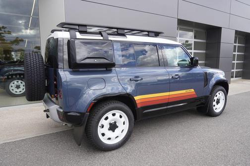 2025 Land Rover Defender 110 P300