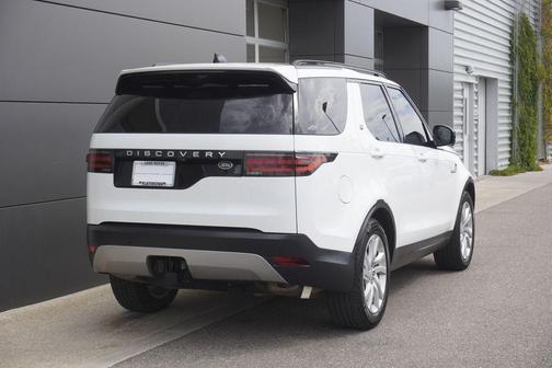 2021 Land Rover Discovery P300 S