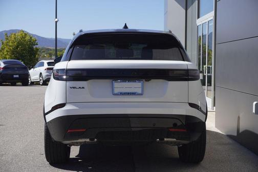 2026 Land Rover Range Rover Velar P400 Dynamic SE