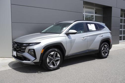 Shimmering Silver 2025 Hyundai TUCSON SEL