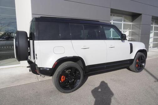 2026 Land Rover Defender P400 X