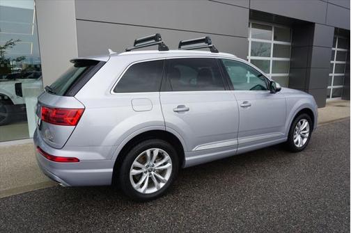 2017 Audi Q7 3.0T Premium