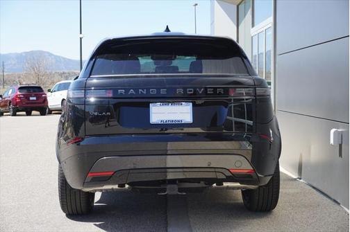 2026 Land Rover Range Rover Velar P250 SE R-Dynamic