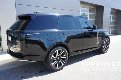 2023 Land Rover Range Rover P530 SE