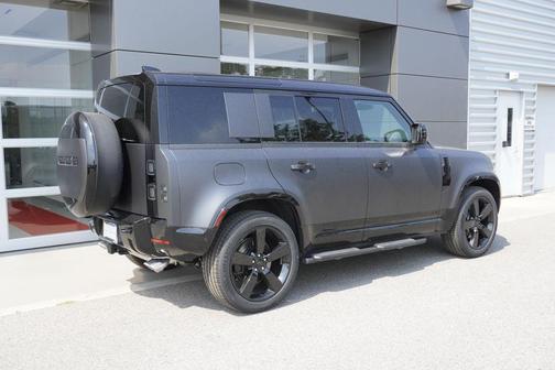 Carpathian Grey Premium Metallic 2026 Land Rover Defender 110 V8