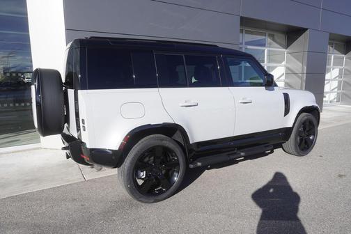 2026 Land Rover Defender P400 X-Dynamic SE