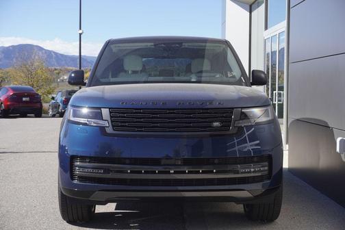 2025 Land Rover Range Rover P530 SE
